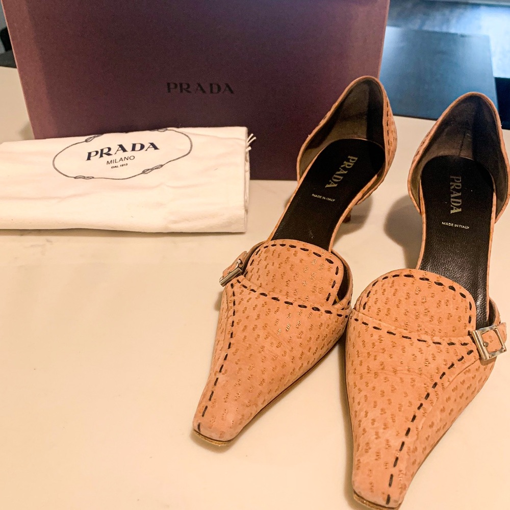 Like new Prada kitten heels